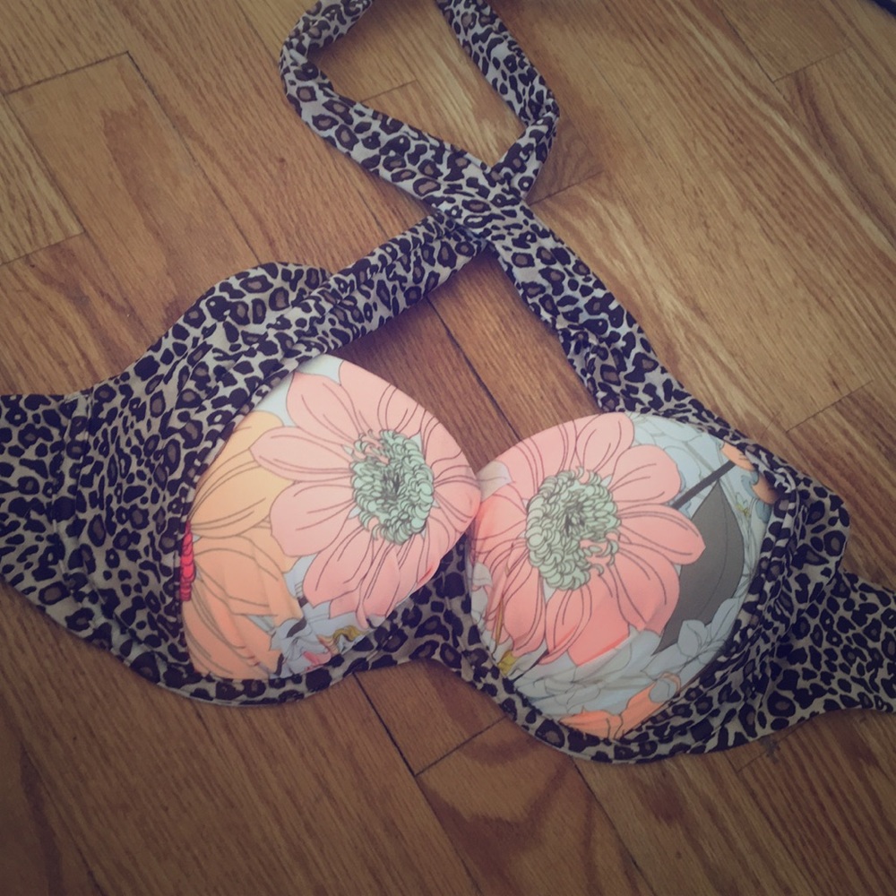 Victoria’s Secret Leopard Floral Multiway